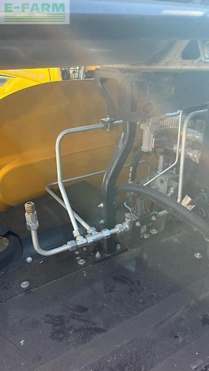 Mähdrescher tip New Holland cr 8.90 raupe 14500 liter korntank track + sw + sww intellisense, Gebrauchtmaschine in ANRODE / OT LENGEFELD (Poză 8)