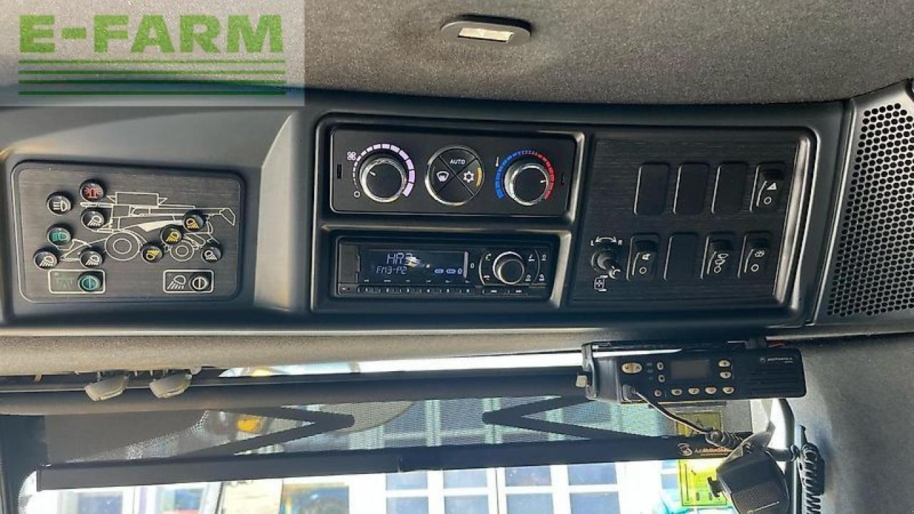 Mähdrescher tip New Holland cr 8.90 raupe 14500 liter korntank track + sw + sww intellisense, Gebrauchtmaschine in ANRODE / OT LENGEFELD (Poză 15)