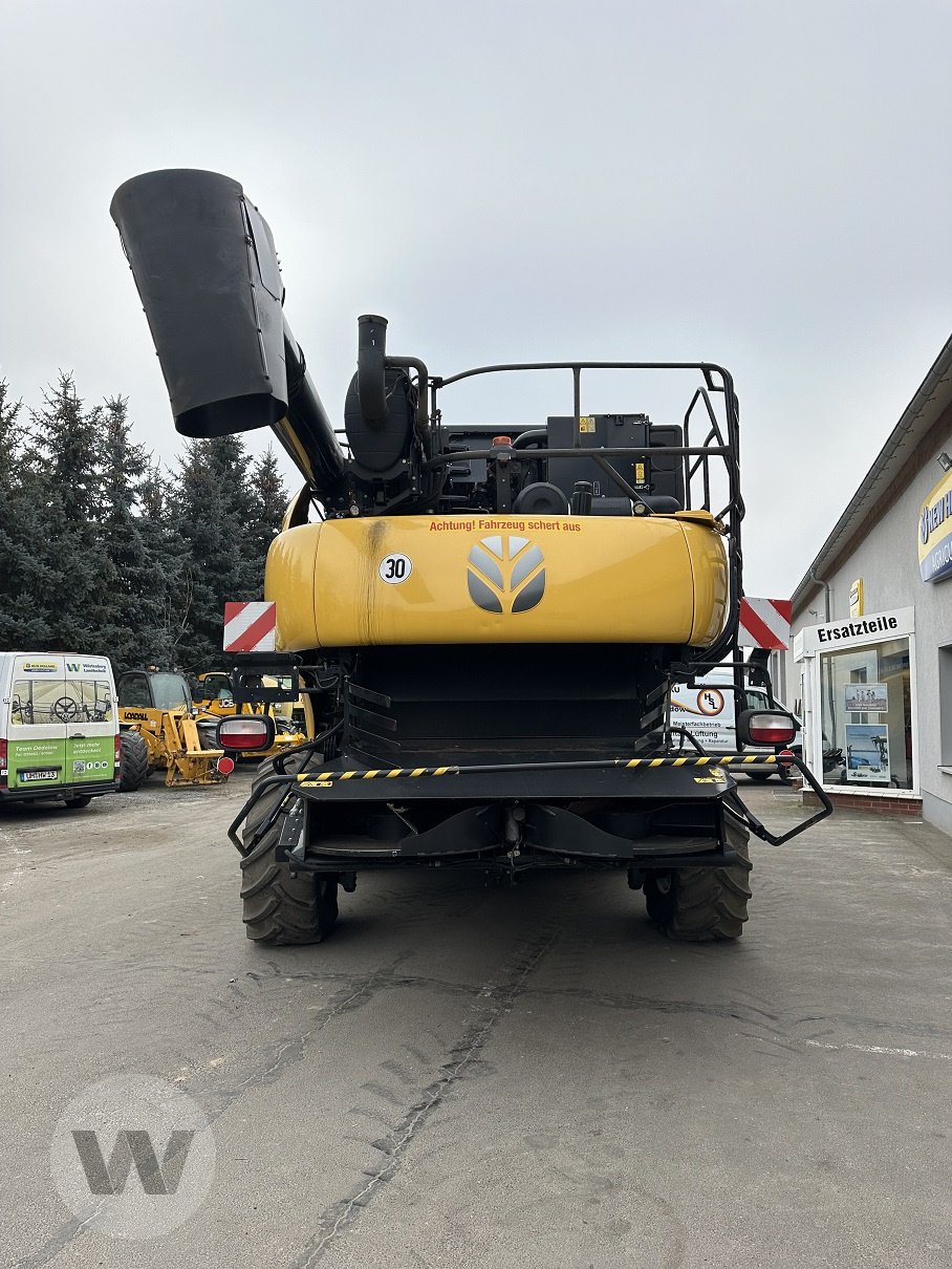 Mähdrescher des Typs New Holland CR 8.90, Gebrauchtmaschine in Bützow (Bild 9)