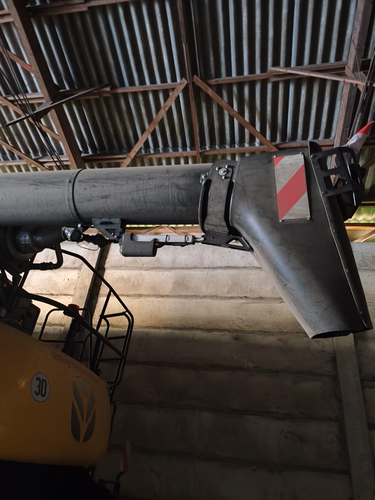 Mähdrescher des Typs New Holland CR 8.90, Gebrauchtmaschine in Taucha (Bild 13)