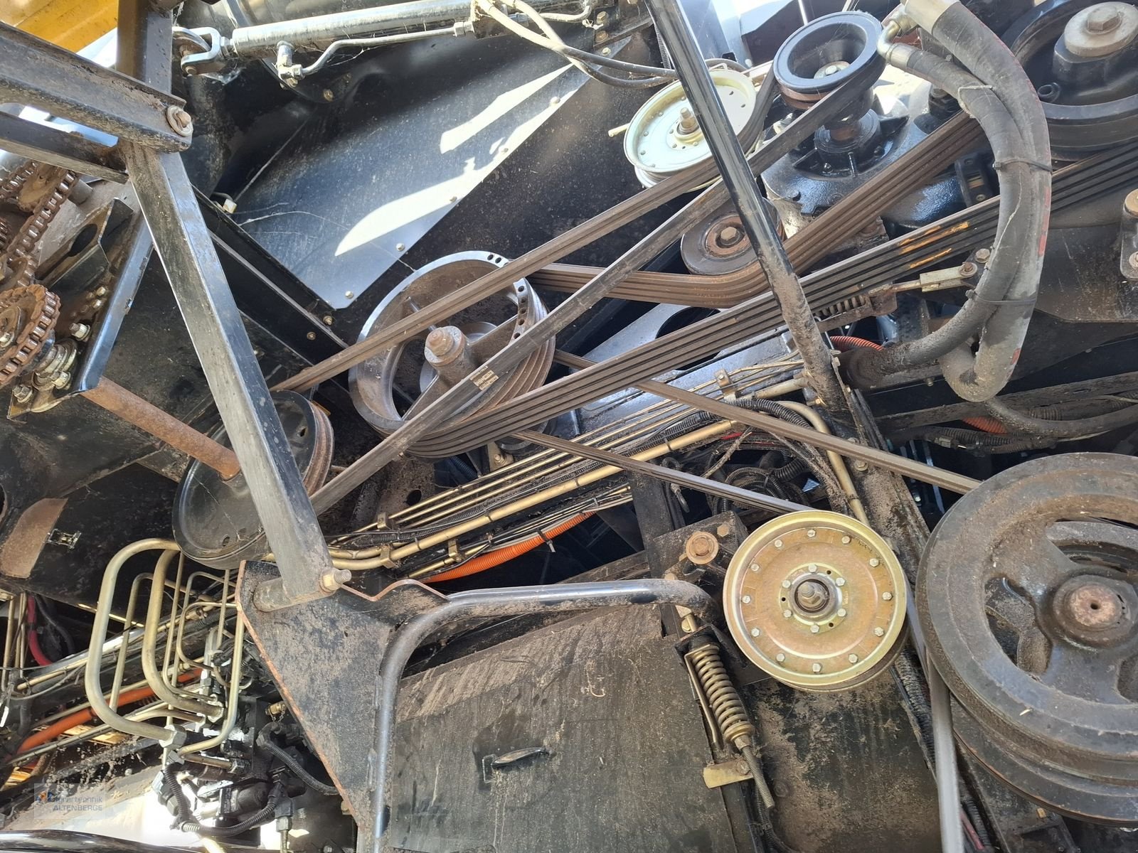 Mähdrescher of the type New Holland CR 9060 / CR9060, Gebrauchtmaschine in Altenberge (Picture 30)