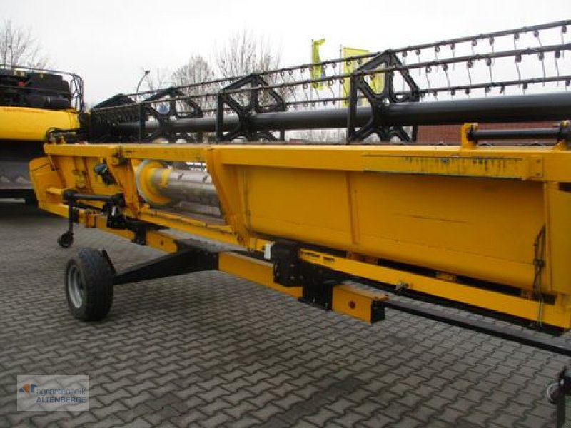 Mähdrescher of the type New Holland CR 9060 / CR9060, Gebrauchtmaschine in Altenberge (Picture 21)