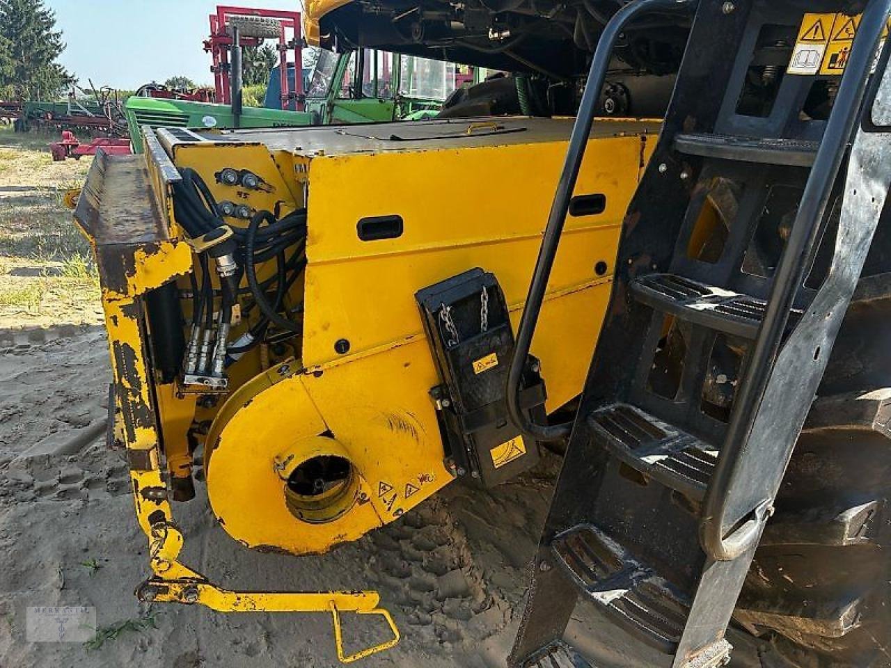 Mähdrescher Türe ait New Holland CR 9070 Elevator, Gebrauchtmaschine içinde Pragsdorf (resim 3)