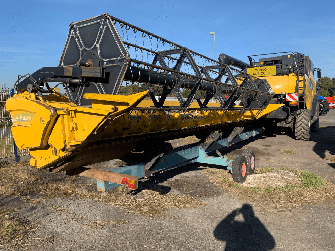 Mähdrescher tip New Holland CR 9070, Gebrauchtmaschine in TREMEUR (Poză 9)