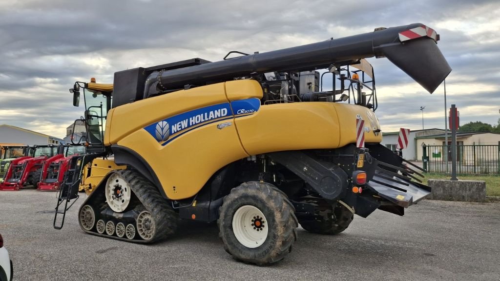 Mähdrescher del tipo New Holland CR 9070, Gebrauchtmaschine In CHEMAUDIN ET VAUX (Immagine 8)