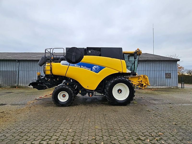 Mähdrescher des Typs New Holland CR 9080 mit Brandschaden, Gebrauchtmaschine in Honigsee (Bild 10)