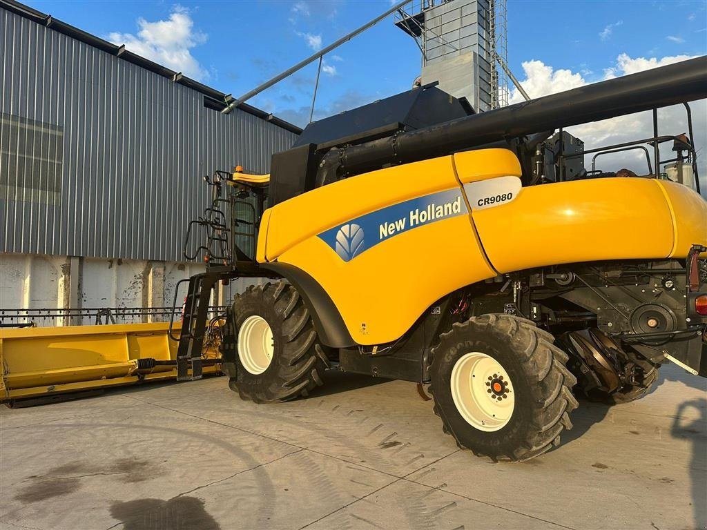 Mähdrescher of the type New Holland CR 9080 SLS Incl Varifeed 9,1 meter skærebord. SLS., Gebrauchtmaschine in Kolding (Picture 4)