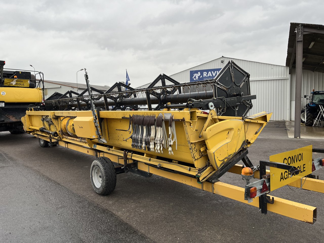 Mähdrescher tip New Holland CR 9080 STANDARD, Gebrauchtmaschine in VERT TOULON (Poză 5)