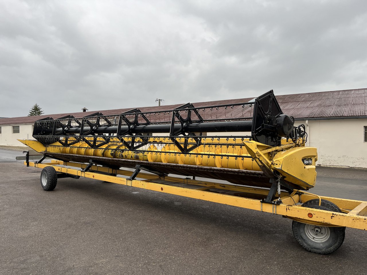 Mähdrescher tip New Holland CR 9080 STANDARD, Gebrauchtmaschine in VERT TOULON (Poză 3)