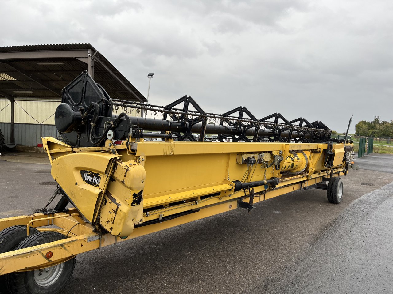 Mähdrescher of the type New Holland CR 9080, Gebrauchtmaschine in VERT TOULON (Picture 8)