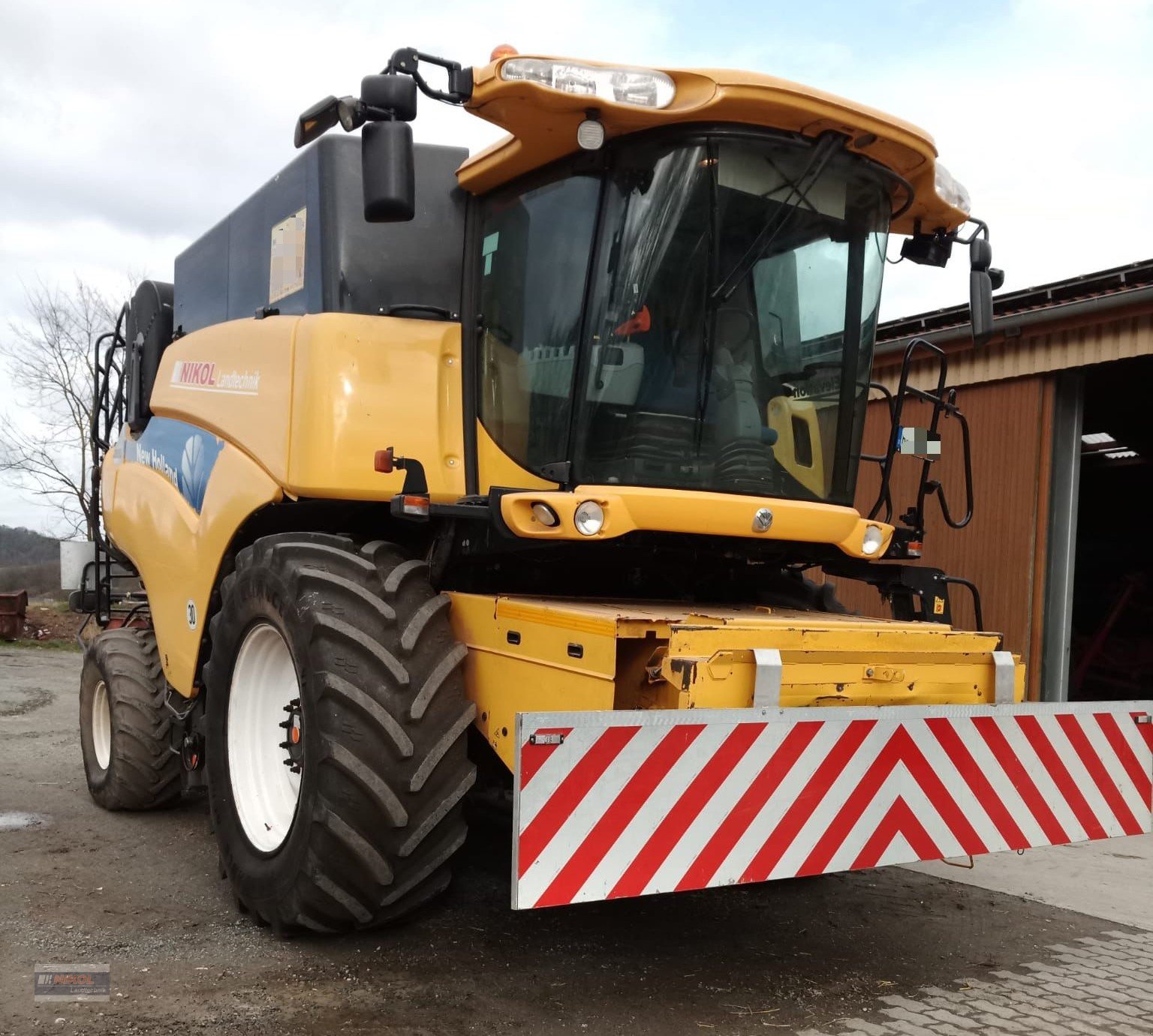 Mähdrescher des Typs New Holland CR 9080, Gebrauchtmaschine in Lichtenfels (Bild 2)