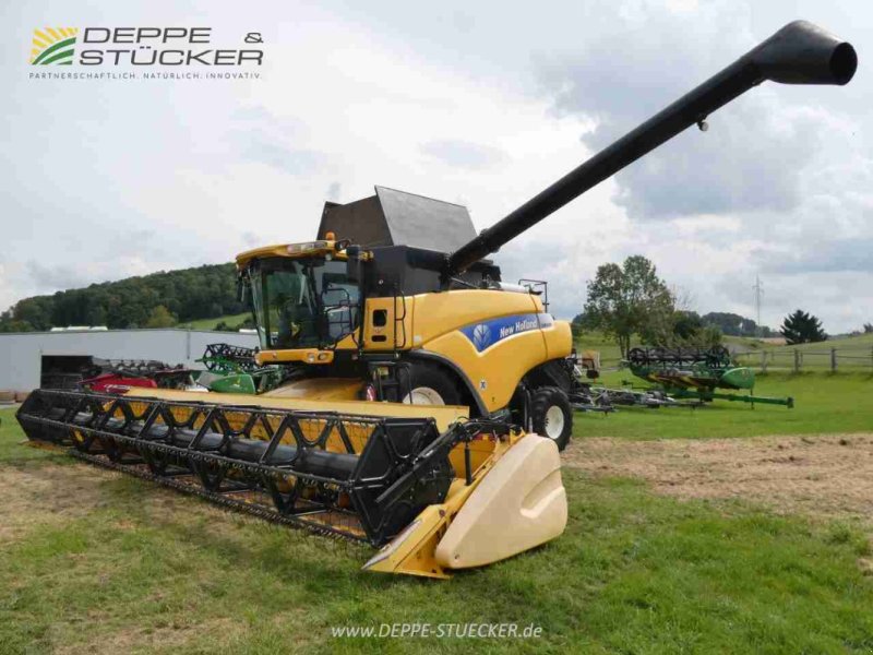 Mähdrescher of the type New Holland CR 9090 Elevation mit SW+SWW, Gebrauchtmaschine in Lauterberg/Barbis (Picture 1)