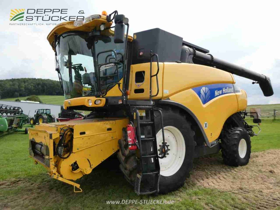 Mähdrescher of the type New Holland CR 9090 Elevation mit SW+SWW, Gebrauchtmaschine in Lauterberg/Barbis (Picture 20)