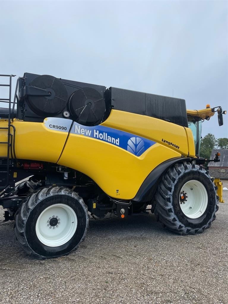 Mähdrescher Türe ait New Holland CR 9090 SLH Elevation, Gebrauchtmaschine içinde Hadsten (resim 9)