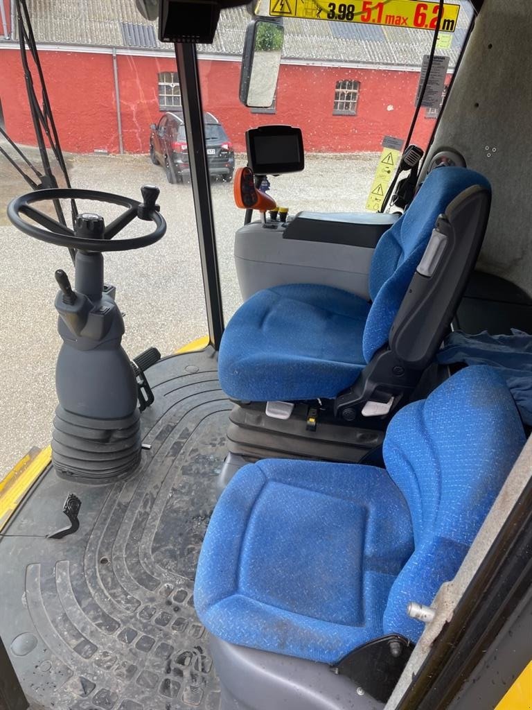 Mähdrescher Türe ait New Holland CR 9090 SLH Elevation, Gebrauchtmaschine içinde Hadsten (resim 13)