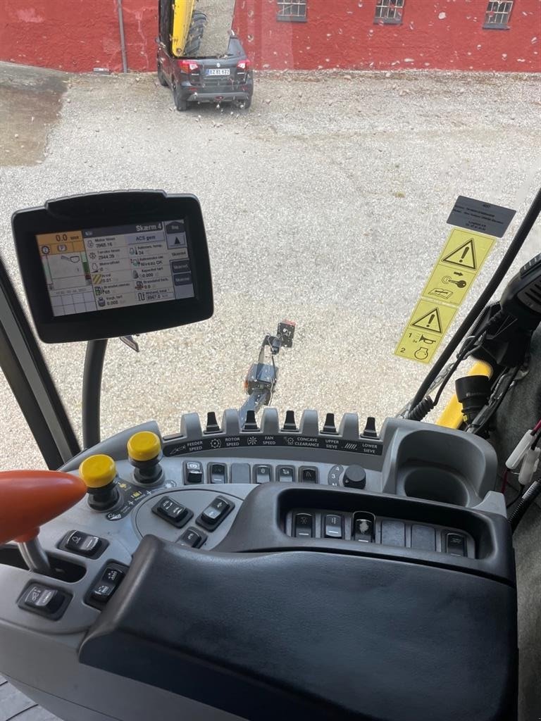 Mähdrescher Türe ait New Holland CR 9090 SLH Elevation, Gebrauchtmaschine içinde Hadsten (resim 11)