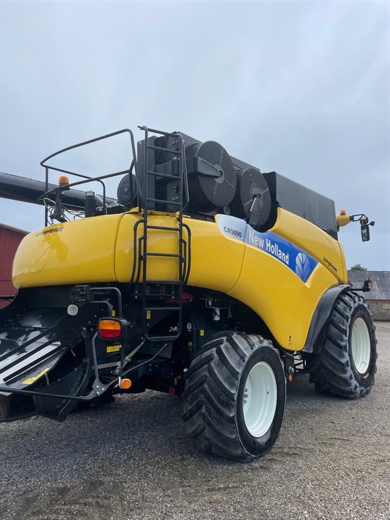 Mähdrescher Türe ait New Holland CR 9090 SLH Elevation, Gebrauchtmaschine içinde Hadsten (resim 8)