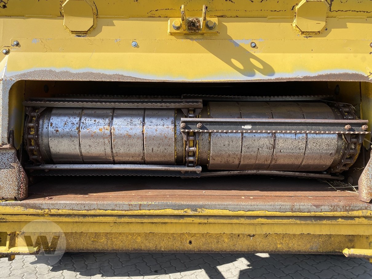 Mähdrescher des Typs New Holland CR 9090, Gebrauchtmaschine in Jördenstorf (Bild 4)