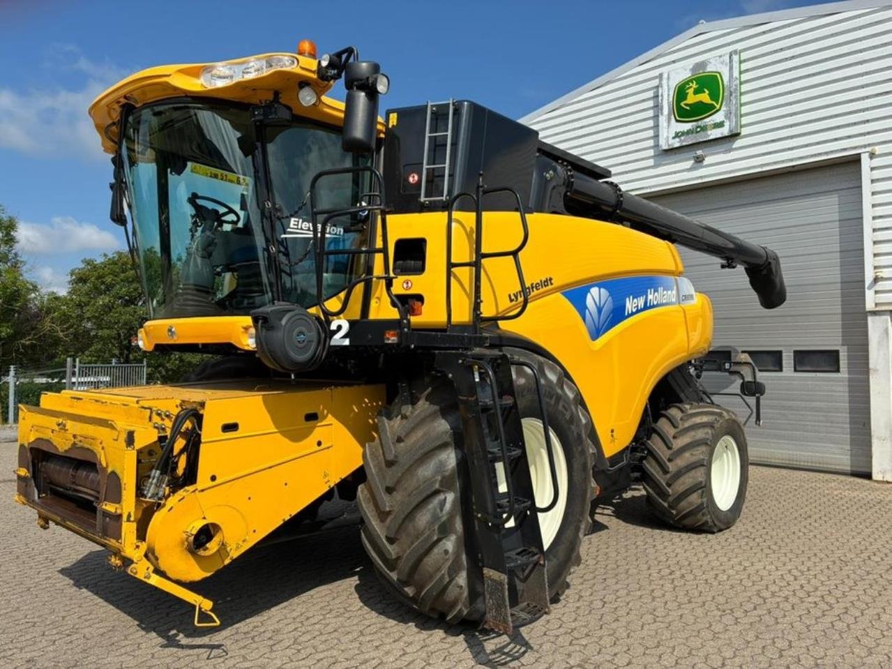 Mähdrescher of the type New Holland CR 9090, Gebrauchtmaschine in Trige (Picture 25)