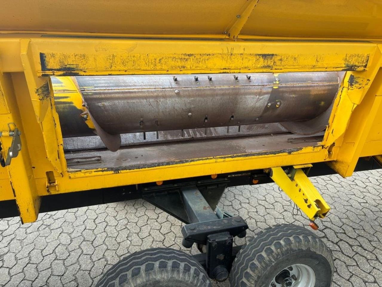 Mähdrescher of the type New Holland CR 9090, Gebrauchtmaschine in Trige (Picture 18)