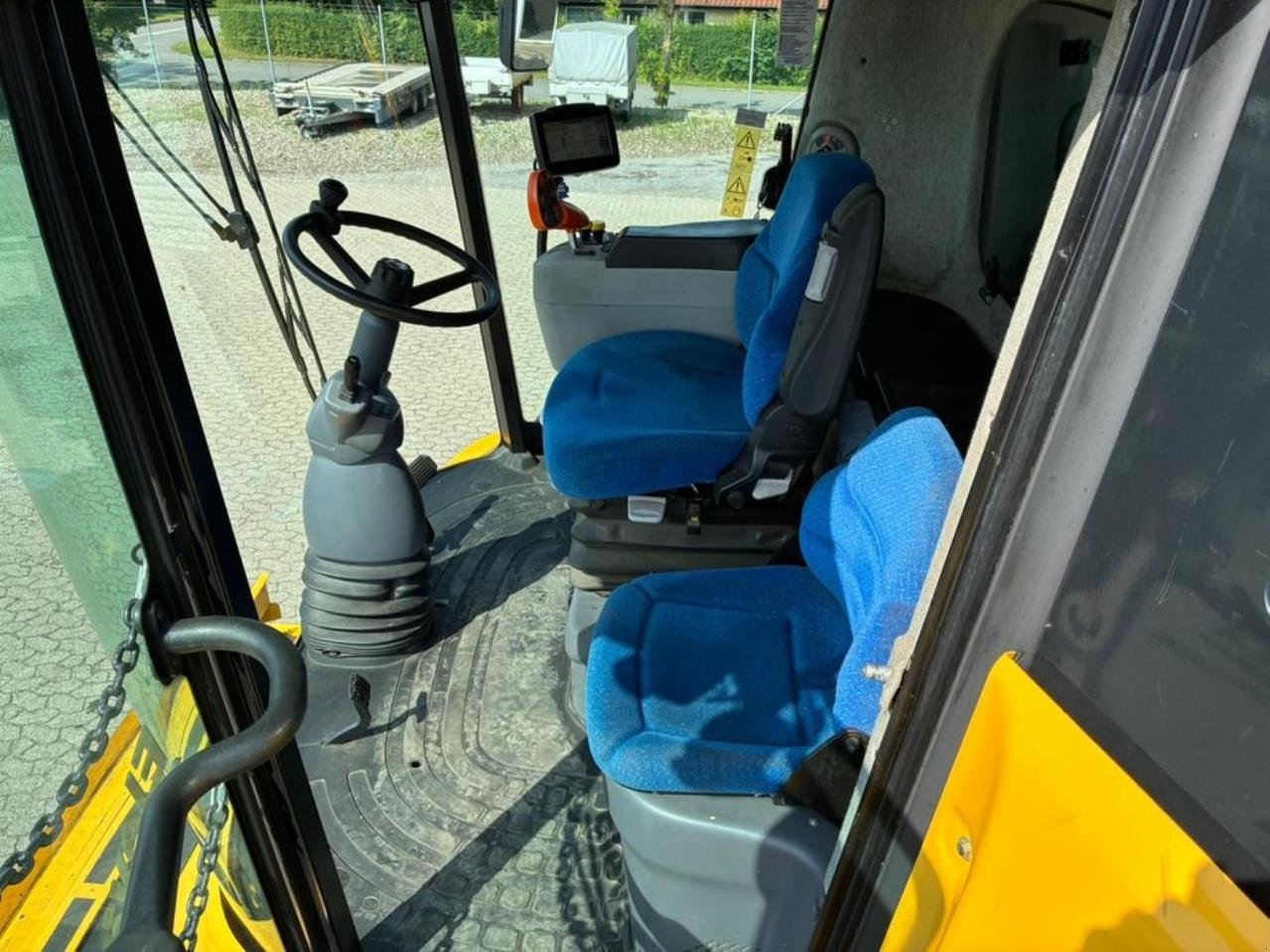 Mähdrescher of the type New Holland CR 9090, Gebrauchtmaschine in Trige (Picture 12)