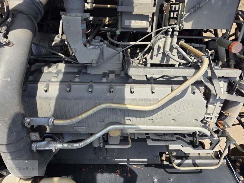 Mähdrescher des Typs New Holland CR 9090, Gebrauchtmaschine in Prenzlau (Bild 16)