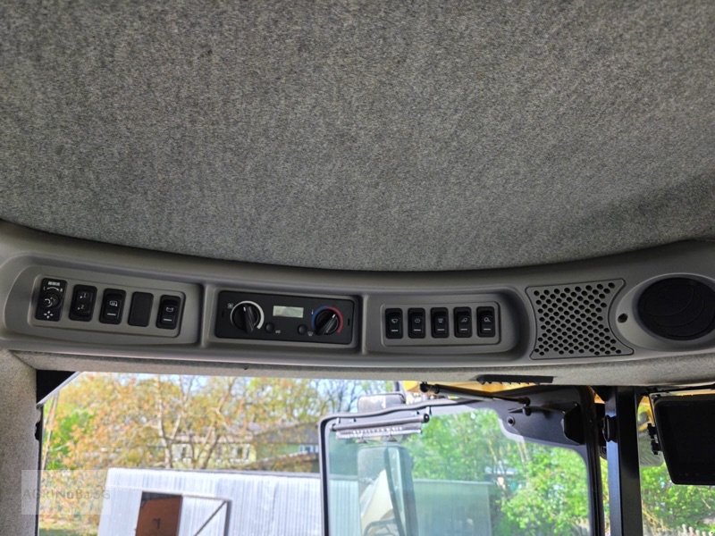 Mähdrescher des Typs New Holland CR 9090, Gebrauchtmaschine in Prenzlau (Bild 19)