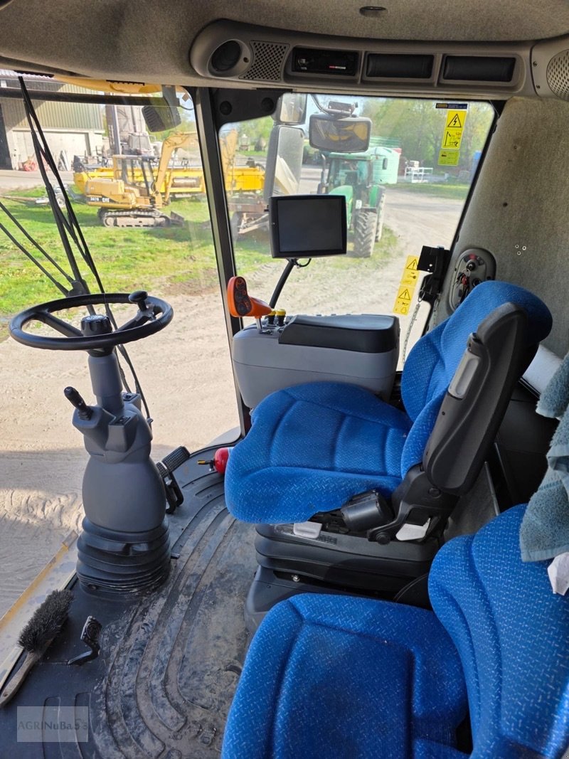 Mähdrescher of the type New Holland CR 9090, Gebrauchtmaschine in Prenzlau (Picture 17)