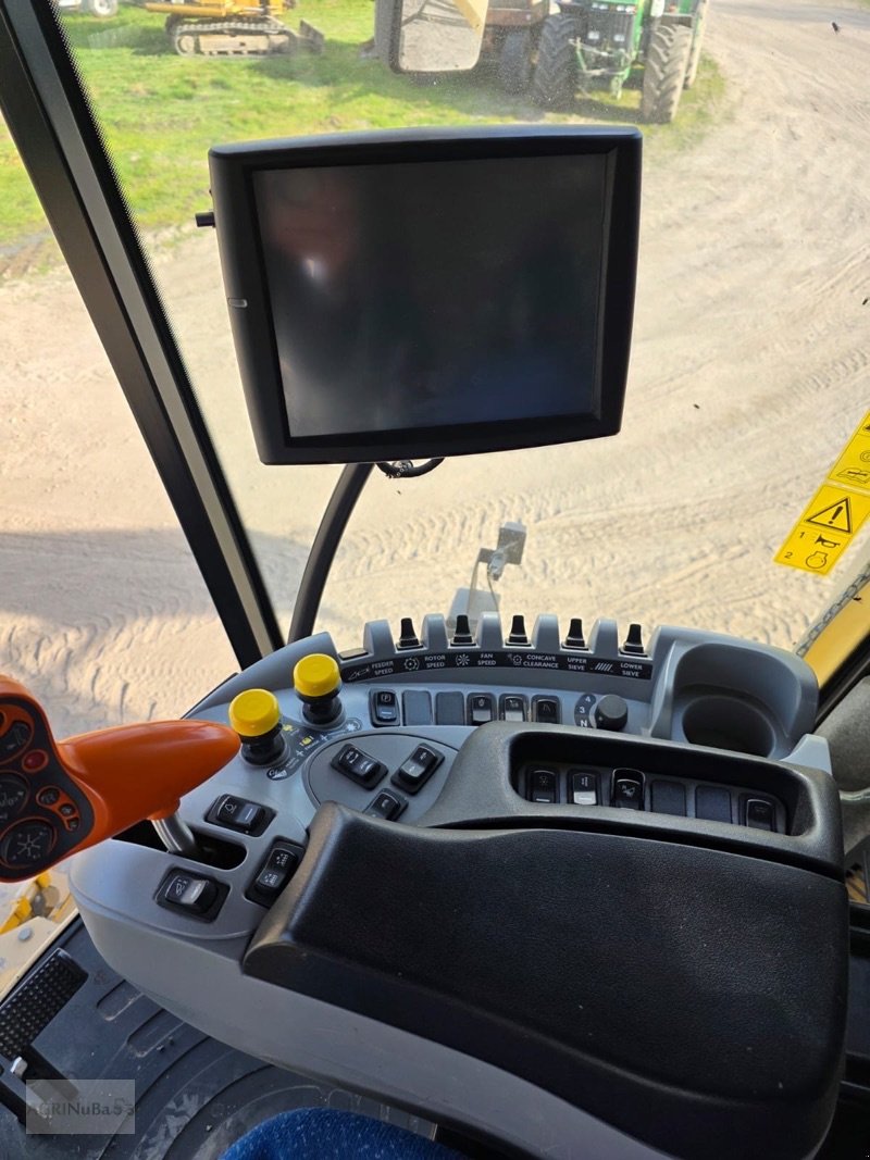 Mähdrescher of the type New Holland CR 9090, Gebrauchtmaschine in Prenzlau (Picture 18)