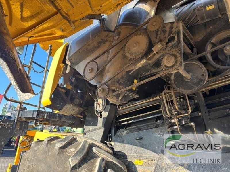 Mähdrescher of the type New Holland CR 960, Gebrauchtmaschine in Salzkotten (Picture 17)