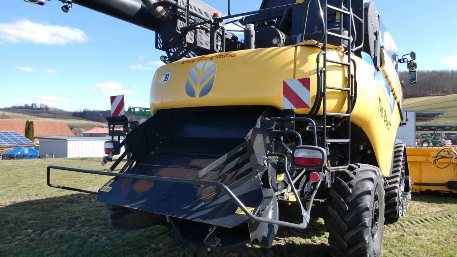 Mähdrescher des Typs New Holland CR 980 Bælte maskine. Med RTK og 12 meter skærebord., Gebrauchtmaschine in Kolding (Bild 4)
