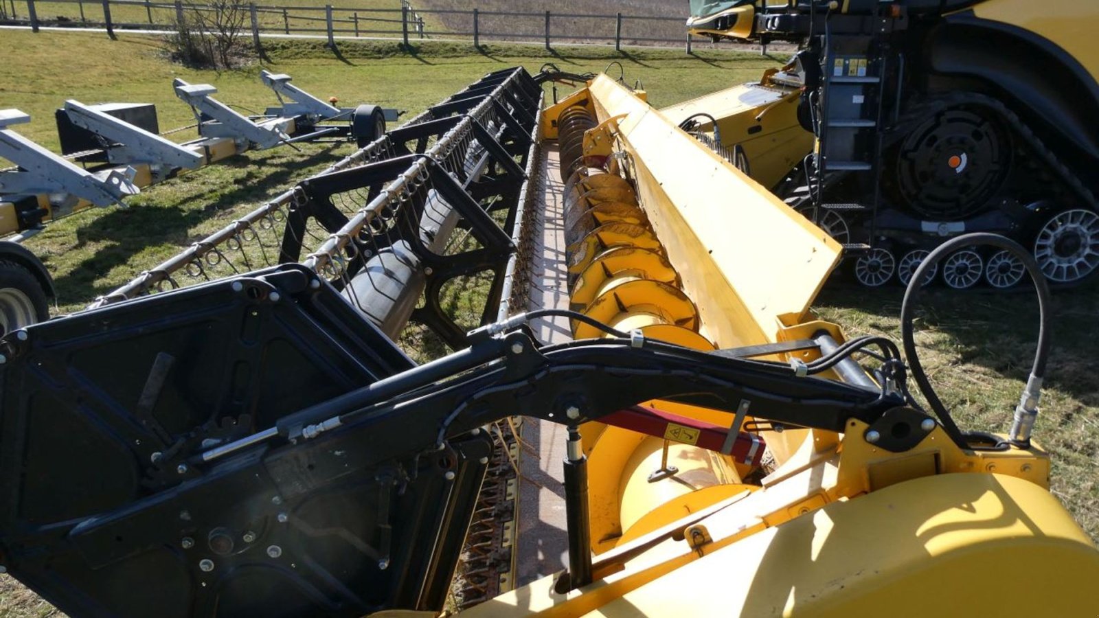 Mähdrescher des Typs New Holland CR 980 Bælte maskine. Med RTK og 12 meter skærebord., Gebrauchtmaschine in Kolding (Bild 14)