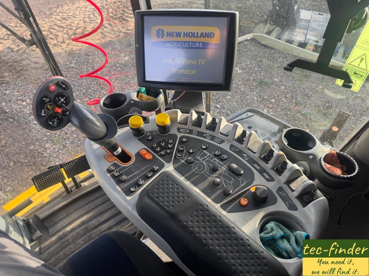 Mähdrescher des Typs New Holland CR 9.80 Raupe, Gebrauchtmaschine in Könnern (Bild 6)