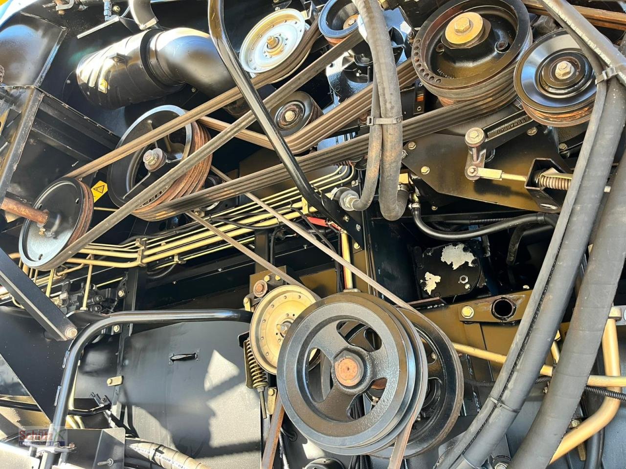 Mähdrescher vrste New Holland CR 980, SmartSteer, Schneidwerk optional, Gebrauchtmaschine v Schierling (Slika 17)