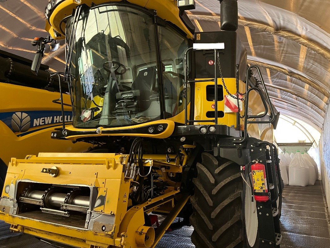 Mähdrescher typu New Holland CR 9.80, Gebrauchtmaschine v Ebersbach (Obrázek 1)