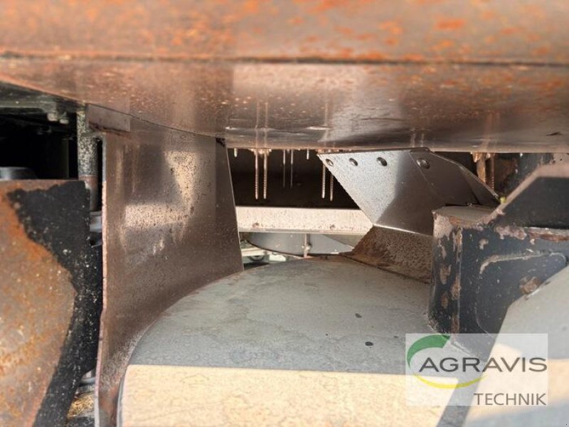 Mähdrescher of the type New Holland CR 9.90 RAUPE, Gebrauchtmaschine in Seelow (Picture 17)