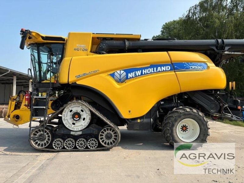 Mähdrescher of the type New Holland CR 9.90 RAUPE, Gebrauchtmaschine in Seelow (Picture 3)