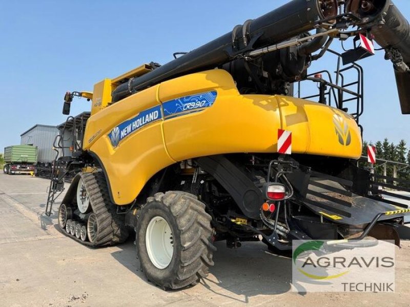 Mähdrescher of the type New Holland CR 9.90 RAUPE, Gebrauchtmaschine in Seelow (Picture 4)