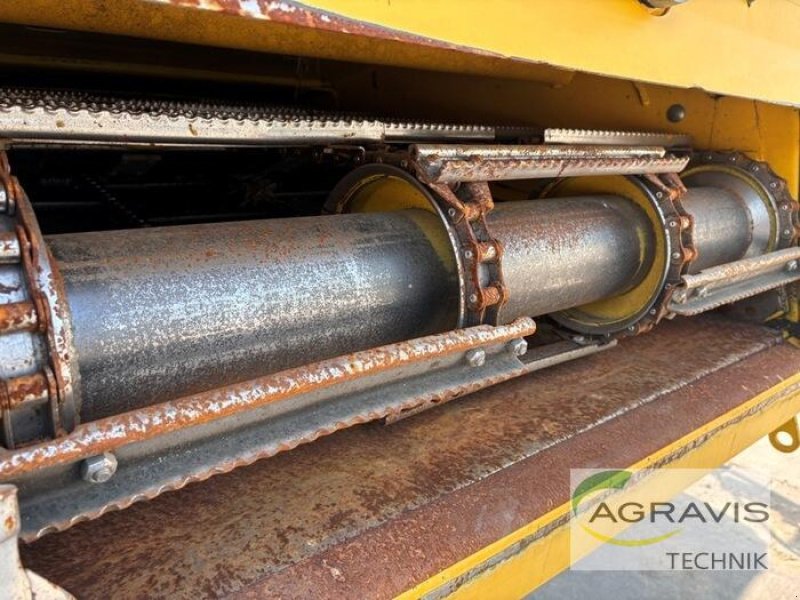 Mähdrescher of the type New Holland CR 9.90 RAUPE, Gebrauchtmaschine in Seelow (Picture 12)