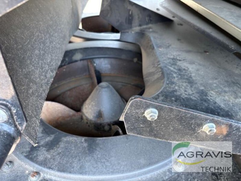 Mähdrescher of the type New Holland CR 9.90 RAUPE, Gebrauchtmaschine in Seelow (Picture 2)