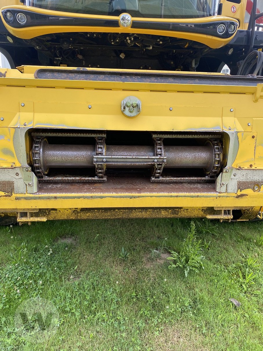 Mähdrescher van het type New Holland CR 9.90, Gebrauchtmaschine in Bützow (Foto 3)