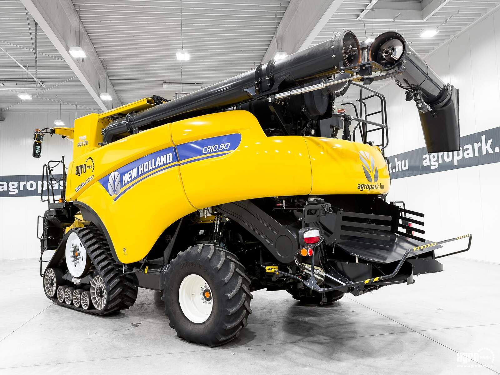 Mähdrescher typu New Holland CR10.90 SmartTrax with 12,5 m Varifeed header, RTK steering, tracks on the front, Gebrauchtmaschine v Csengele (Obrázek 5)