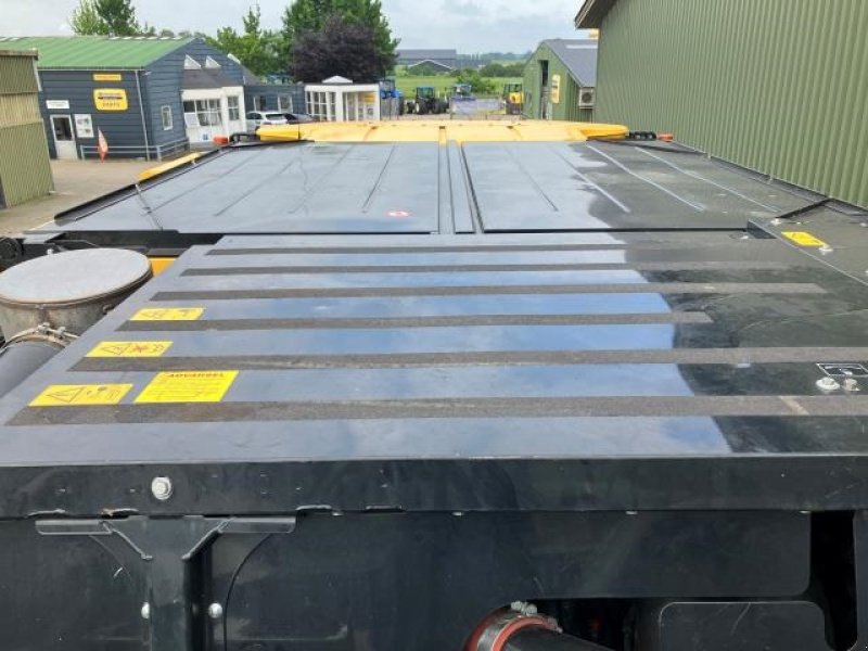 Mähdrescher of the type New Holland CR10.90, Gebrauchtmaschine in Middelfart (Picture 10)