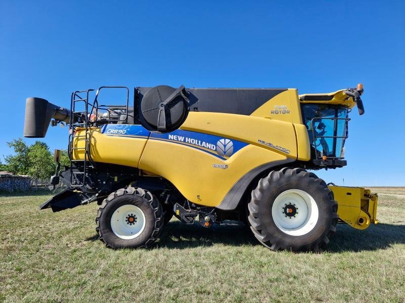 Mähdrescher Türe ait New Holland CR8.90, Gebrauchtmaschine içinde BRAY en Val (resim 2)