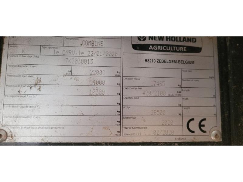 Mähdrescher of the type New Holland CR8.90, Gebrauchtmaschine in BRAY en Val (Picture 7)