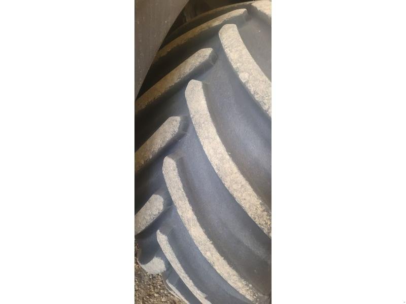 Mähdrescher of the type New Holland CR8.90, Gebrauchtmaschine in BRAY en Val (Picture 10)