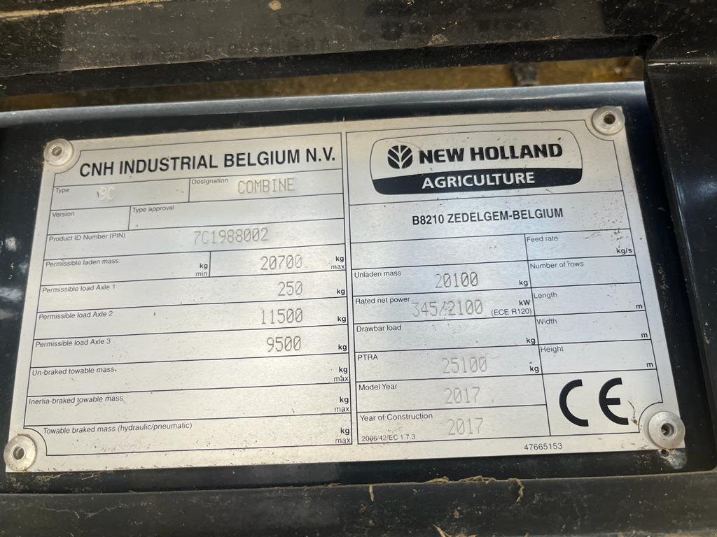 Mähdrescher tip New Holland CR8.90, Gebrauchtmaschine in Le Horps (Poză 10)