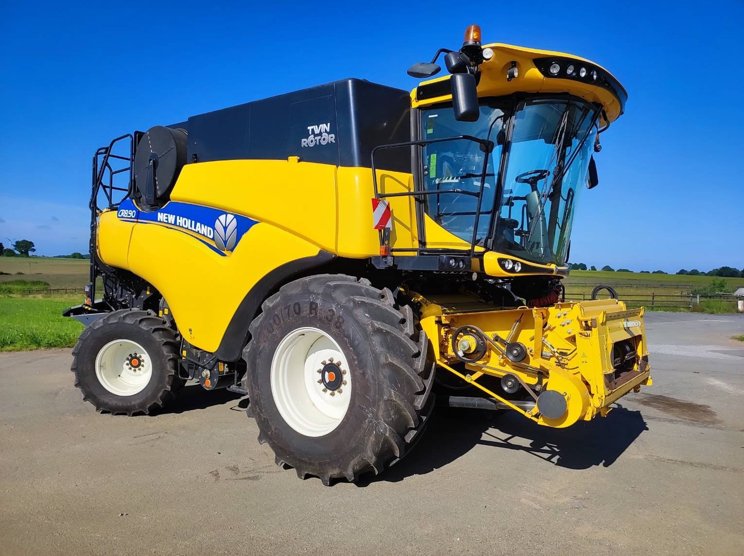 Mähdrescher typu New Holland CR8.90, Gebrauchtmaschine v Le Horps (Obrázok 4)