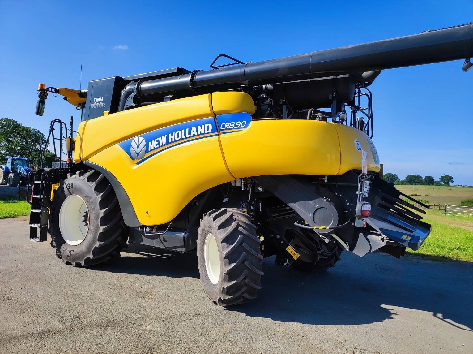 Mähdrescher tip New Holland CR8.90, Gebrauchtmaschine in Le Horps (Poză 9)