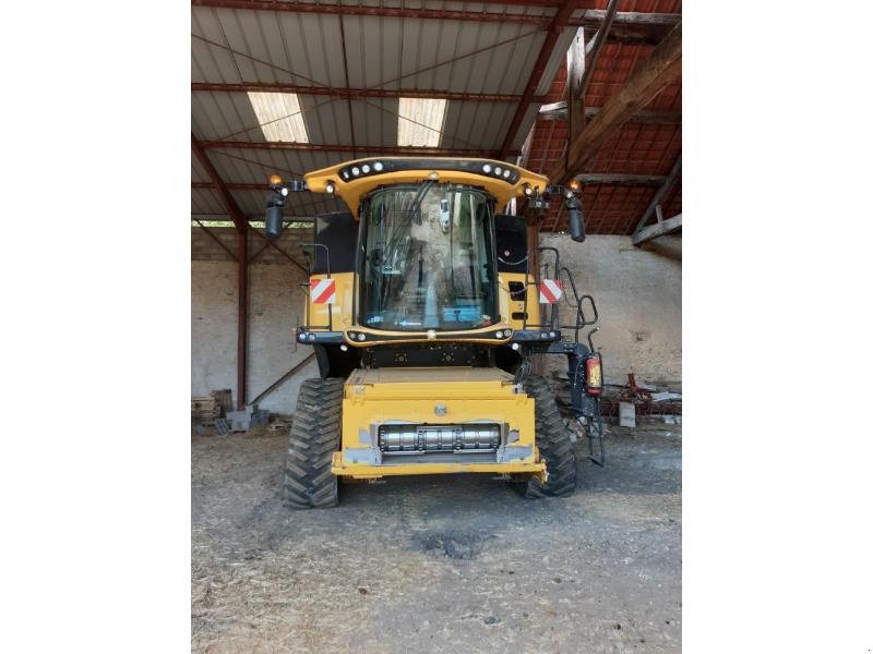 Mähdrescher tip New Holland CR9-80, Gebrauchtmaschine in CHAUMONT (Poză 2)